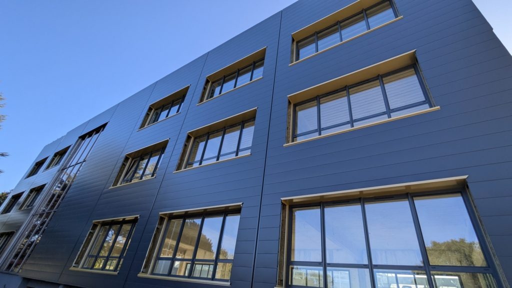 pxl 20250912 081837315